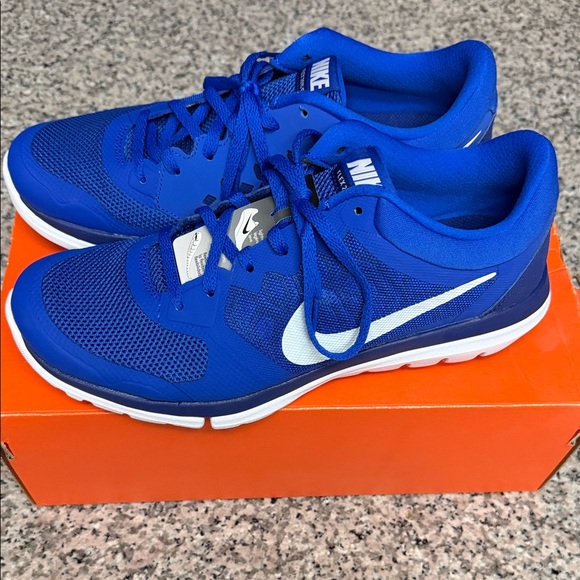 Nike Flex 2015 RN Royal Blue Sneakers with White Swoosh Dodger Blue Men’s 8 - Picture 3 of 12